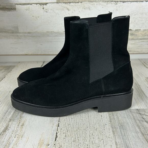 Stuart Weitzman Henley Chelsea womens 9B Black Suede Ankle Boots - Picture 2 of 11